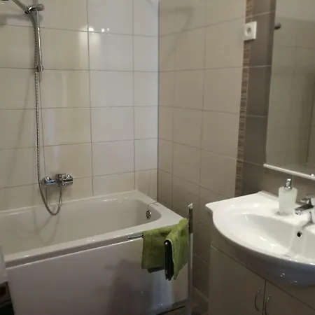 Apartment Nara With Free Parking