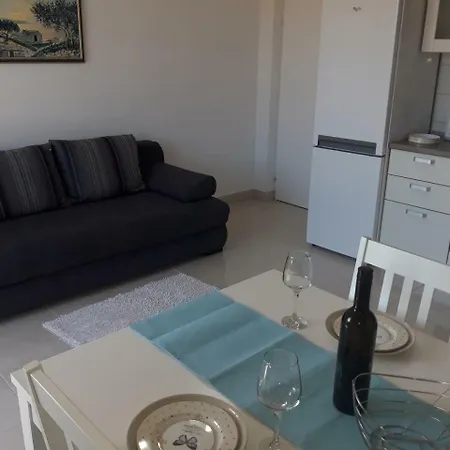 Apartment Nara With Free Parking