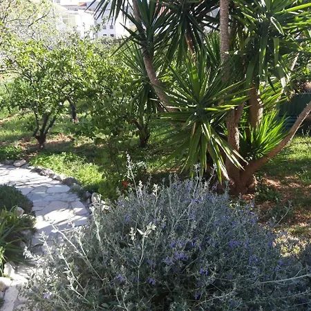 Nara With Free Parking Apartment Trogir